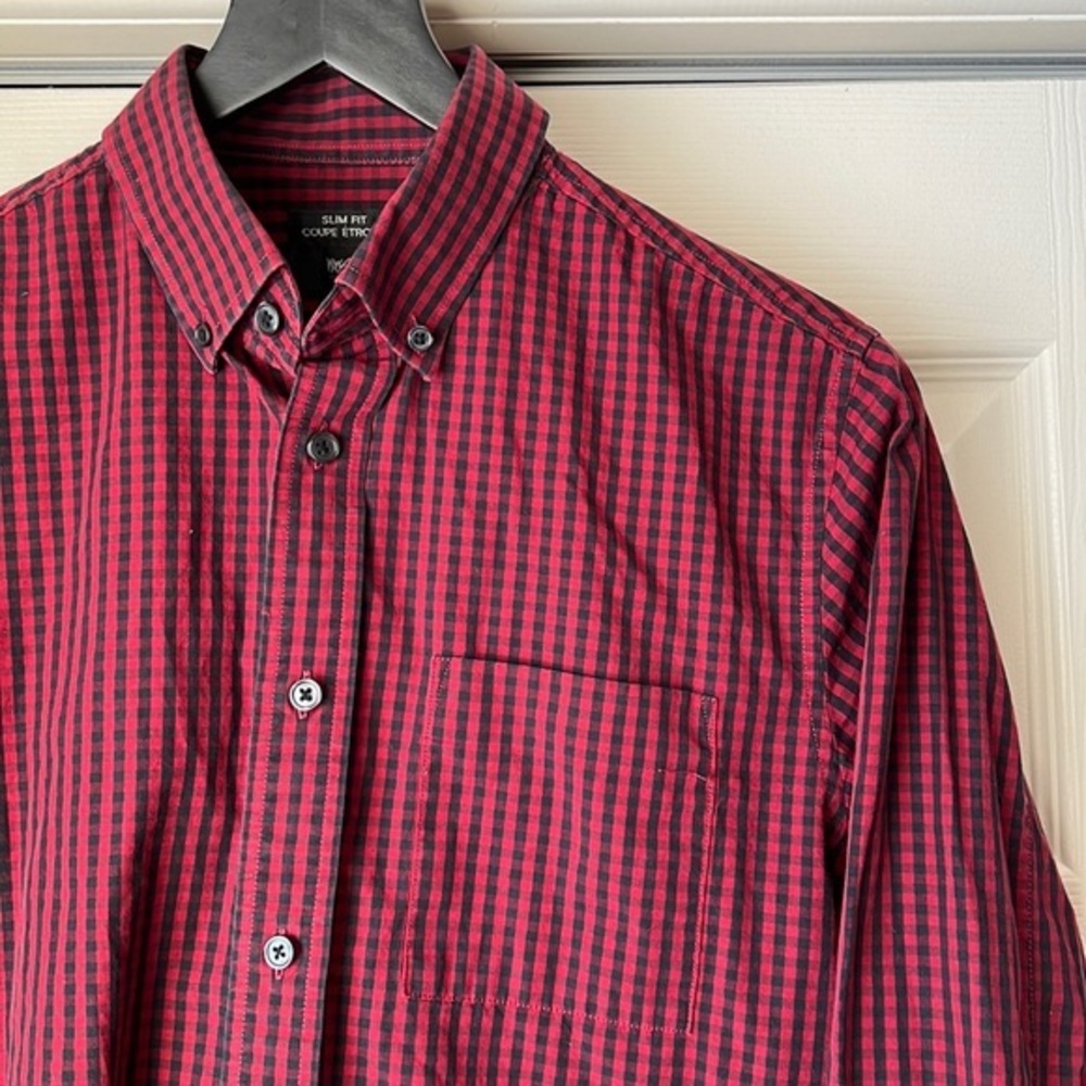 Mossimo black and red checkered button down shirt
